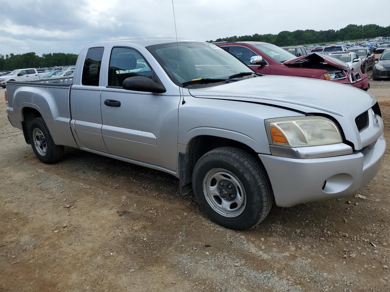 1Z7HC22KX7S184886 2007 Mitsubishi Raider Ls