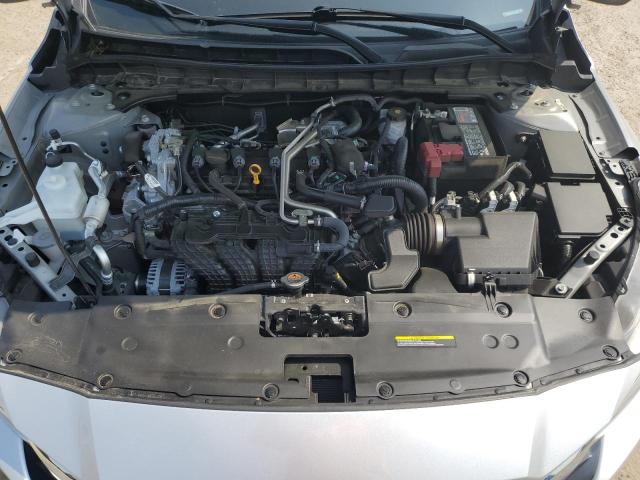 1N4BL4DW6NN388034 Nissan Altima SV 11