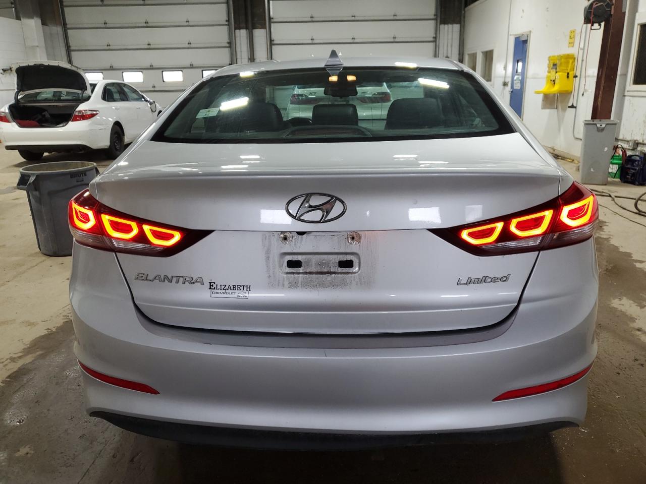 KMHD84LF7HU226005 2017 Hyundai Elantra Se