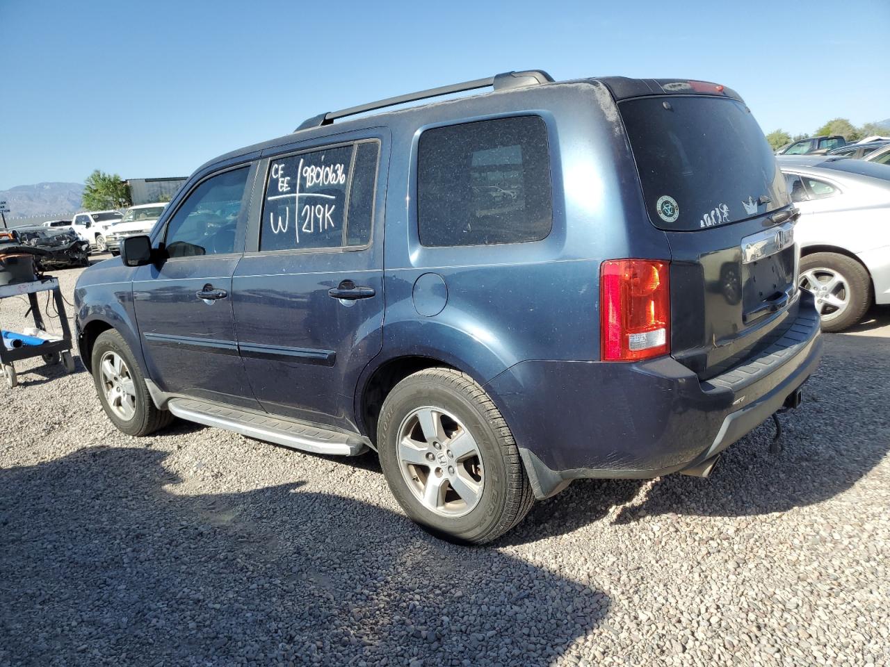 5FNYF38629B010636 2009 Honda Pilot Exl