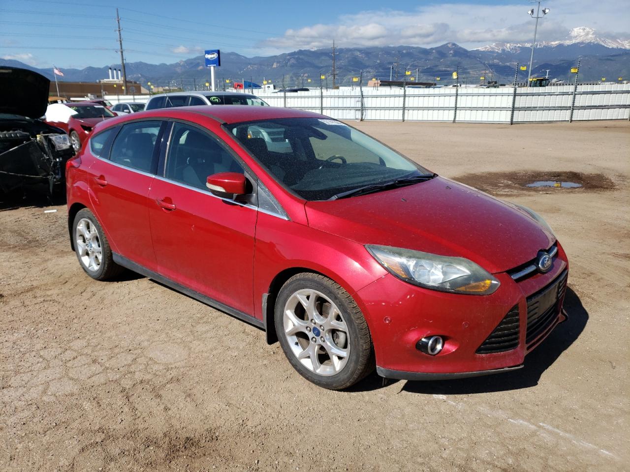 1FAHP3N24CL216081 2012 Ford Focus Titanium