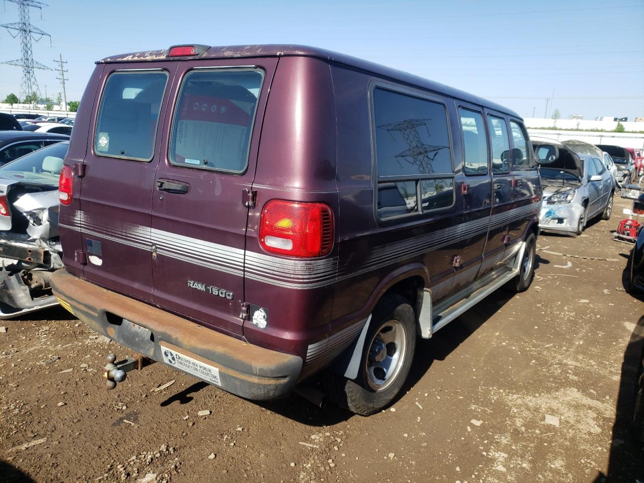 2B6HB11Y4WK106115 1998 Dodge Ram Van B1500