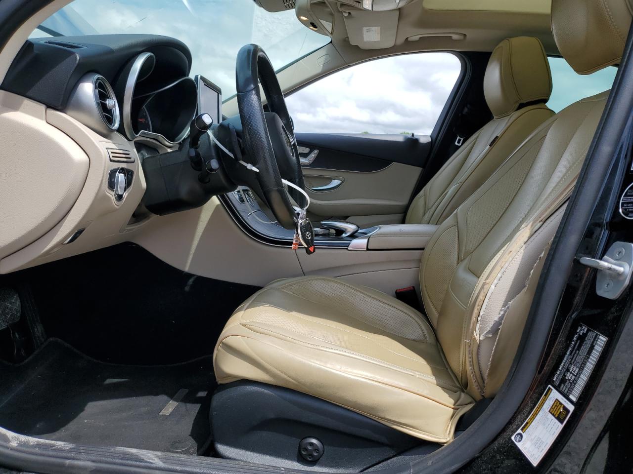 55SWF4JB6GU151371 2016 Mercedes-Benz C 300