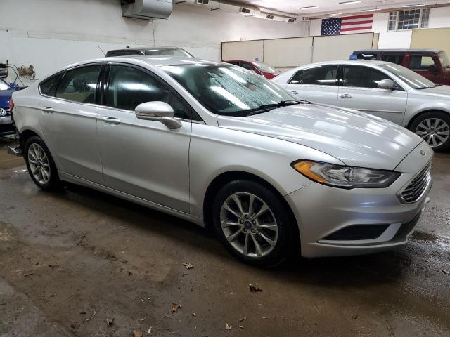 VIN 3FA6P0H75HR135208 2017 Ford Fusion, SE no.4