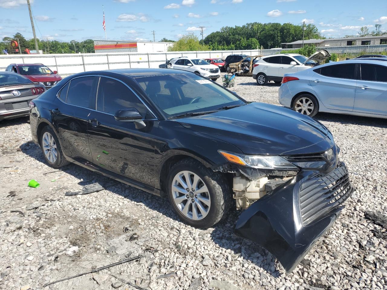 2018 Toyota Camry L vin: 4T1B11HK5JU513753