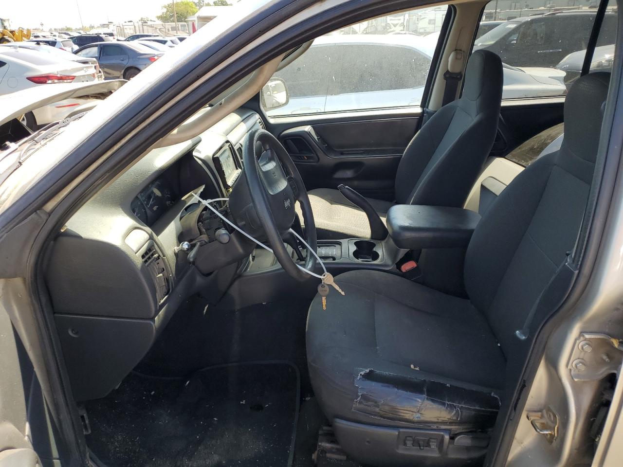 1J4GW48S84C325729 2004 Jeep Grand Cherokee Laredo