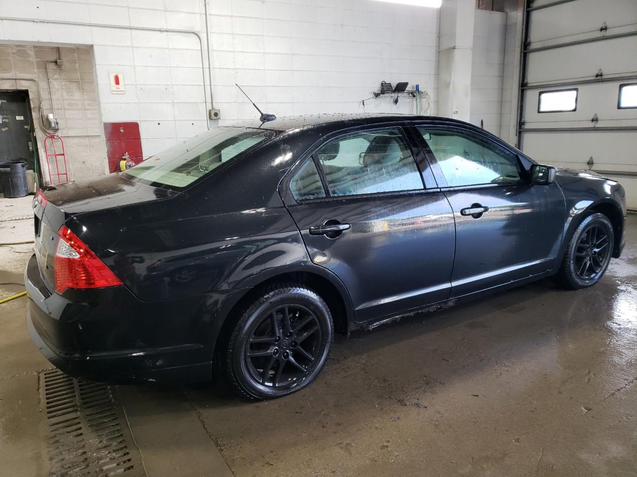 2012 Ford Fusion S vin: 3FAHP0GA4CR289813