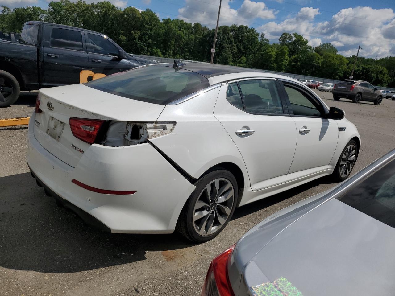 5XXGR4A6XFG443875 2015 Kia Optima Sx