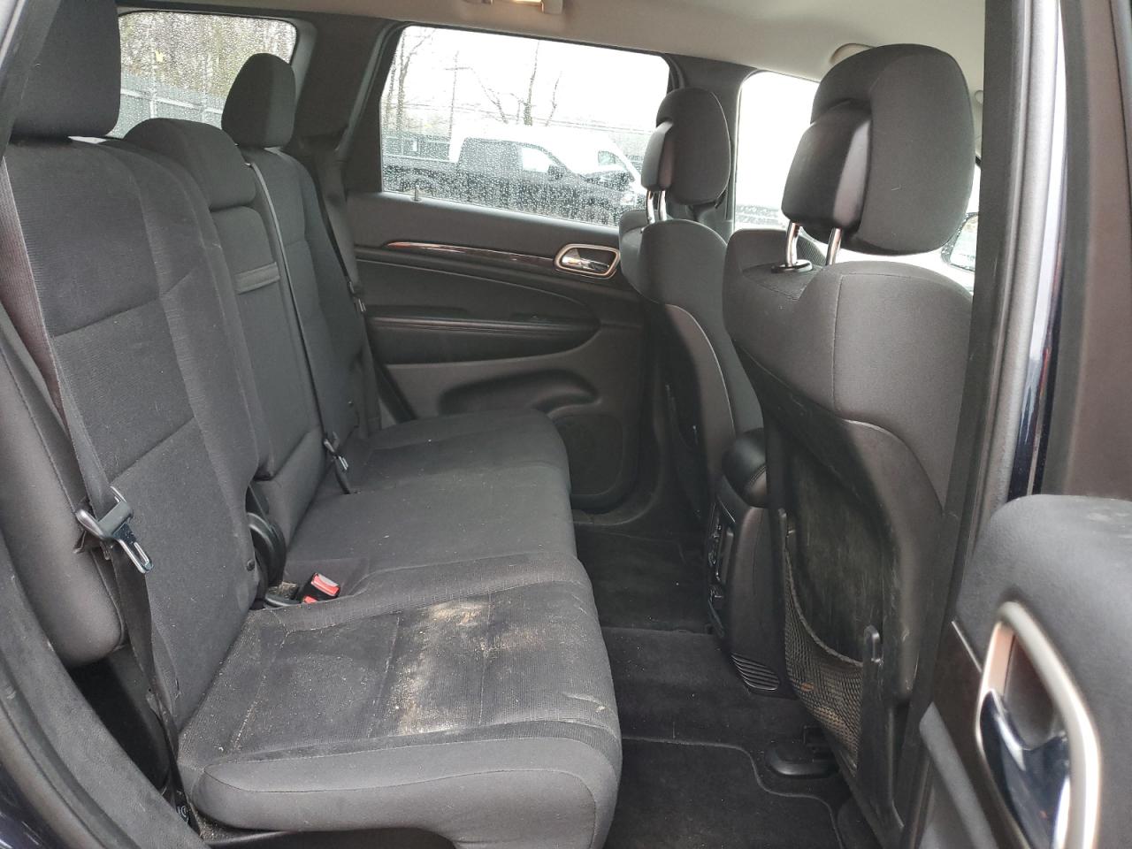 1J4RR4GG7BC529724 2011 Jeep Grand Cherokee Laredo