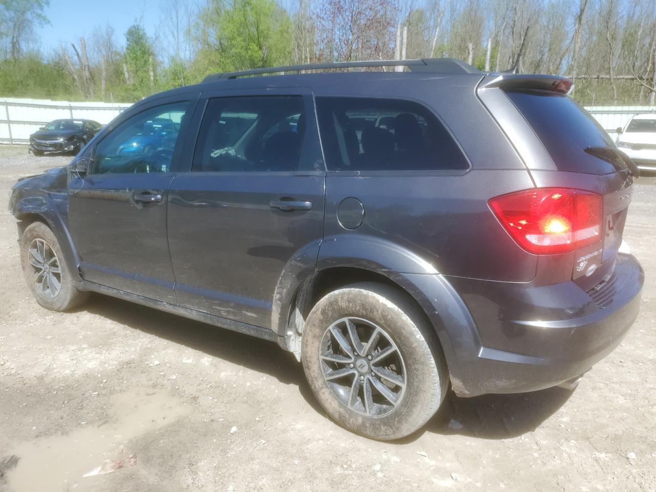 3C4PDDAG5JT526411 2018 Dodge Journey Se