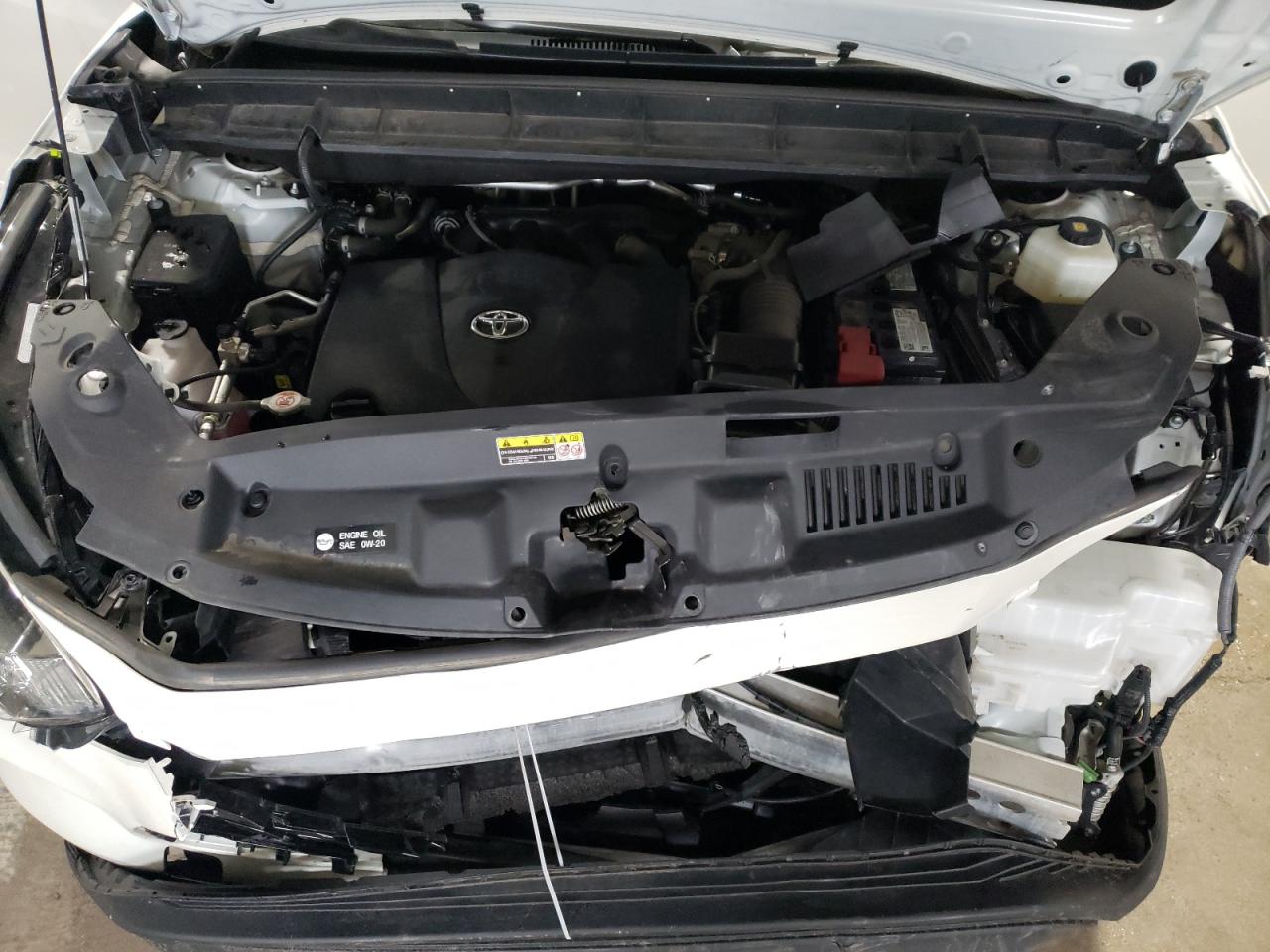 5TDGZRBH7MS533915 2021 Toyota Highlander Xle