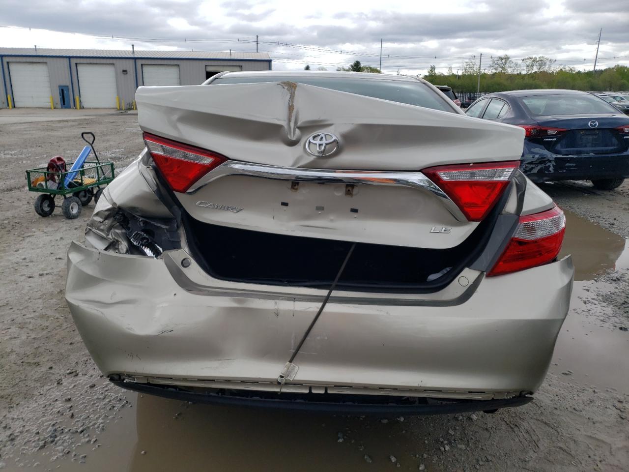 4T1BF1FK1HU813658 2017 Toyota Camry Le