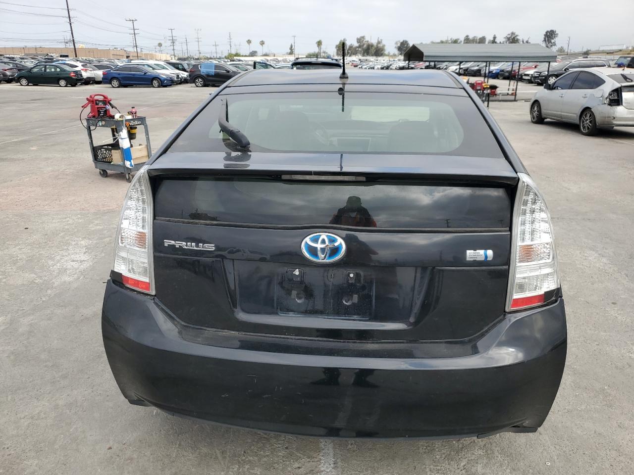 JTDKN3DU2E0360905 2014 Toyota Prius