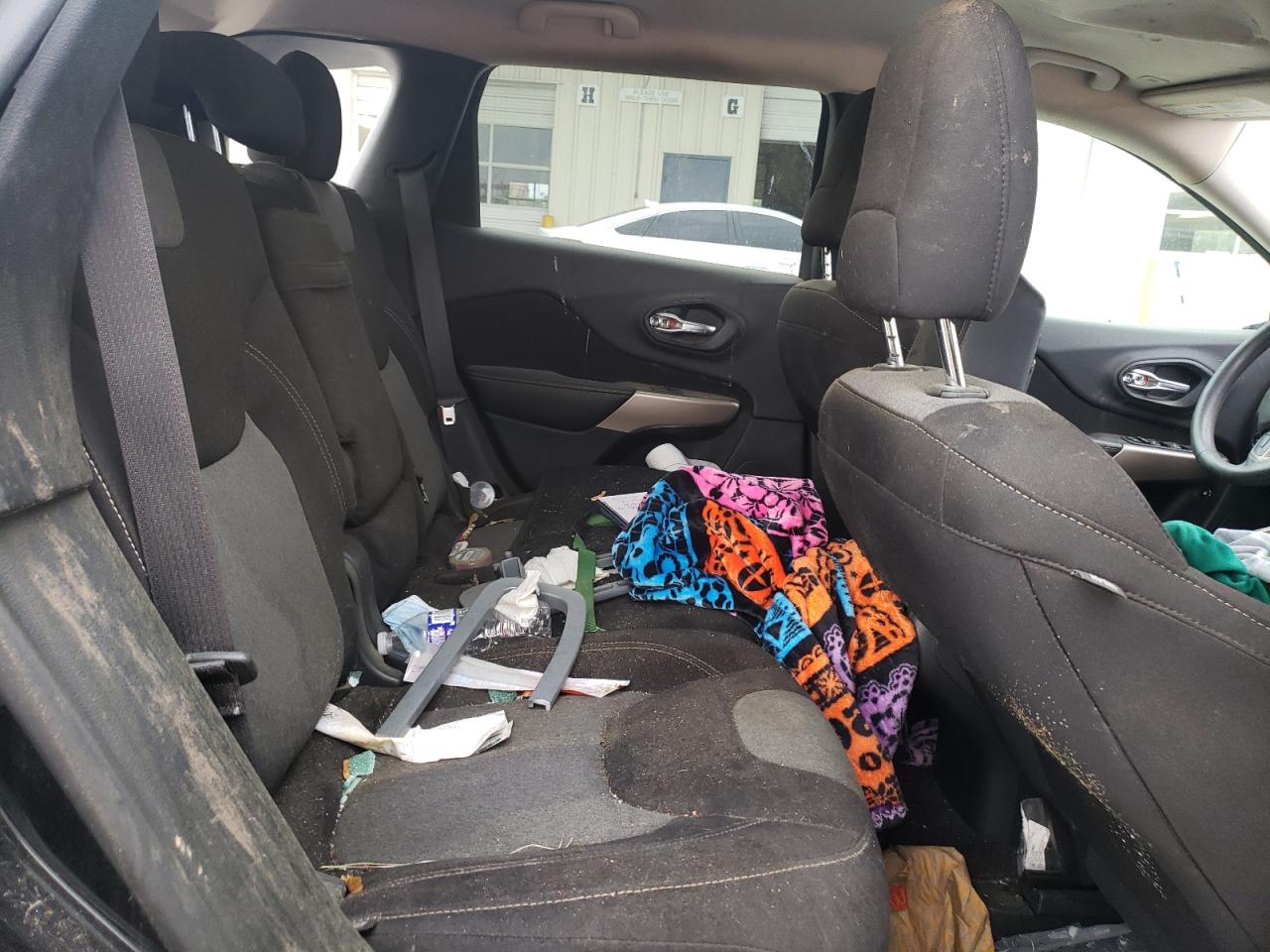 1C4PJMCB2JD520274 2018 Jeep Cherokee Latitude