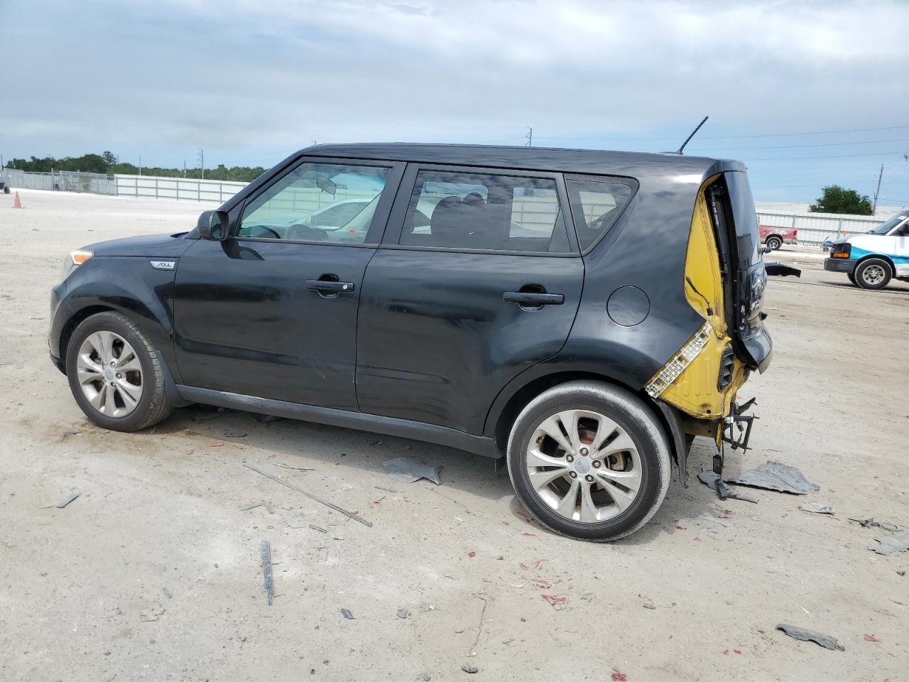 KNDJP3A55F7167272 2015 Kia Soul +