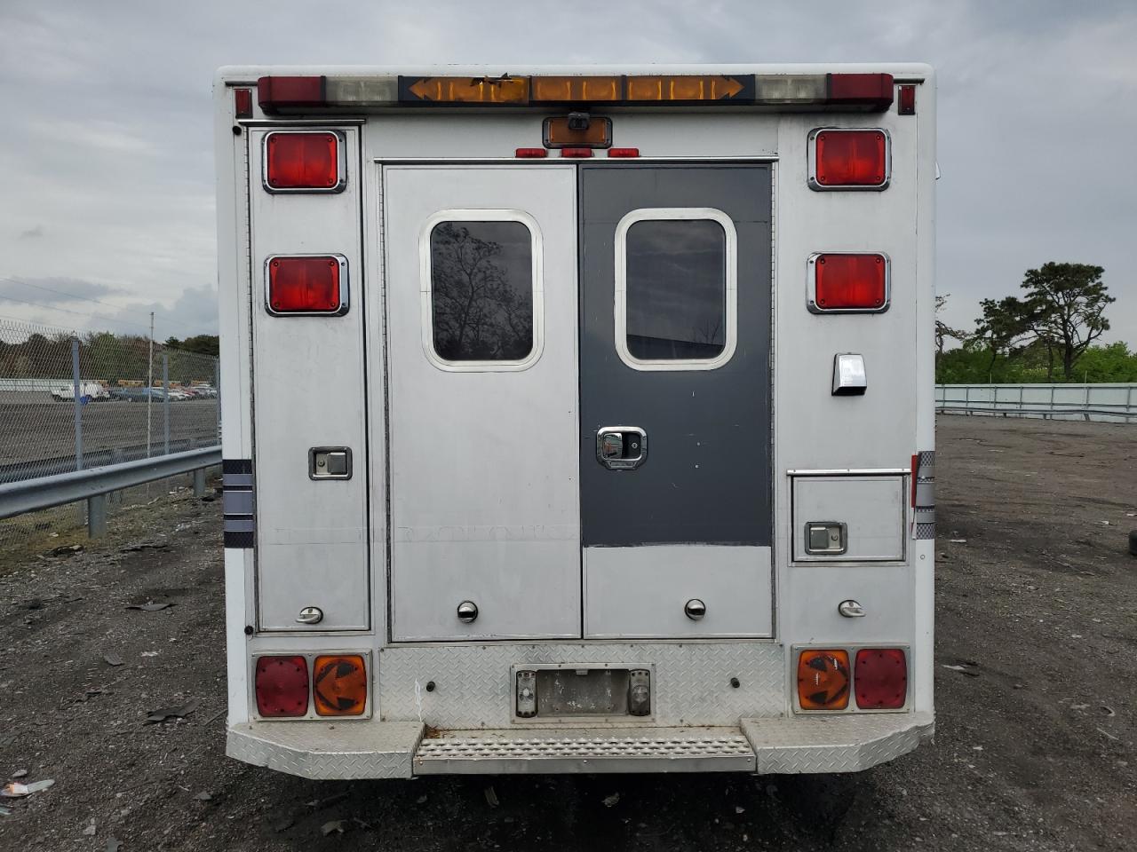 Lot #2619674293 1999 FORD ECONOLINE