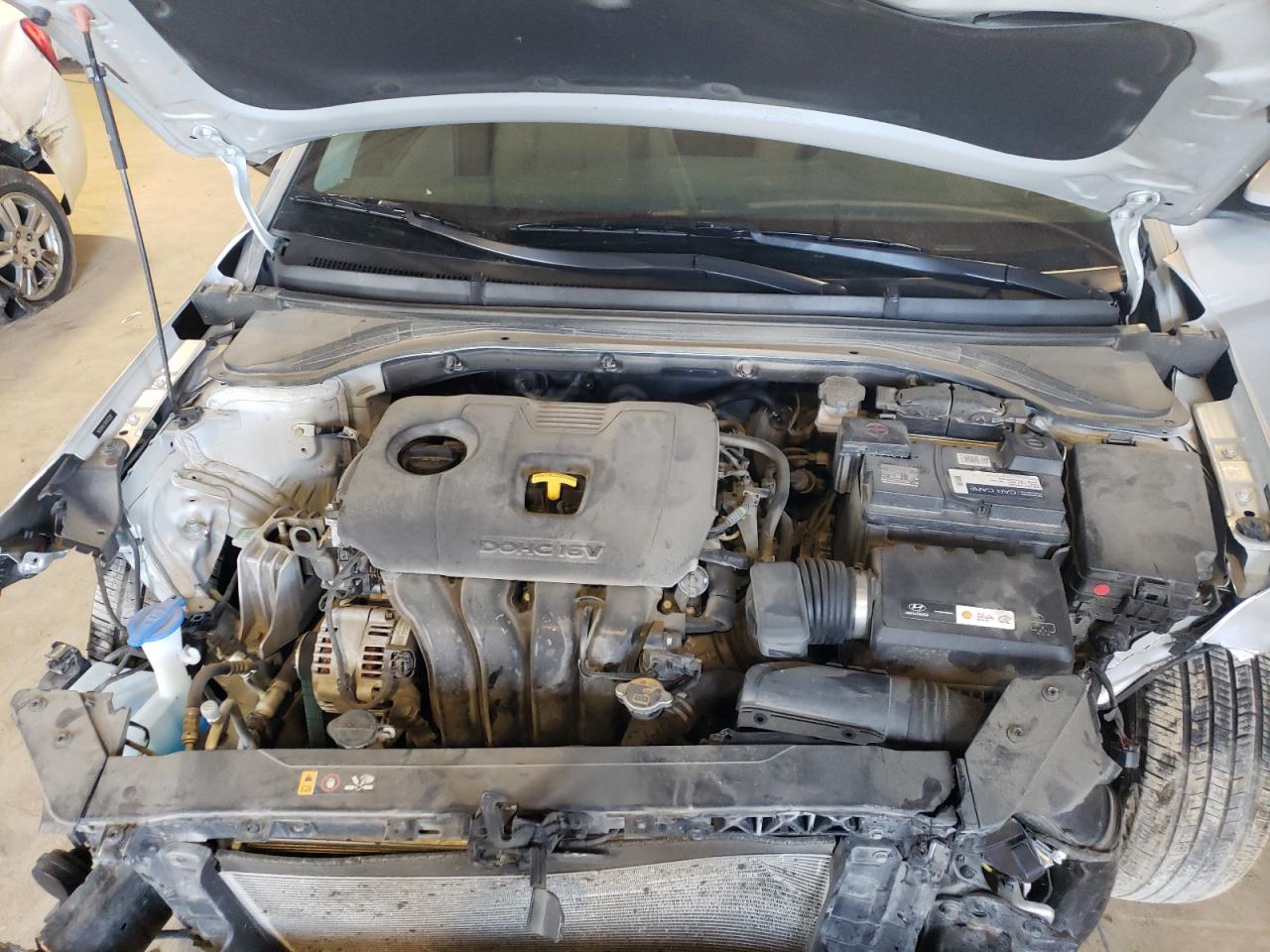 5NPD84LF2KH412282 2019 Hyundai Elantra Sel