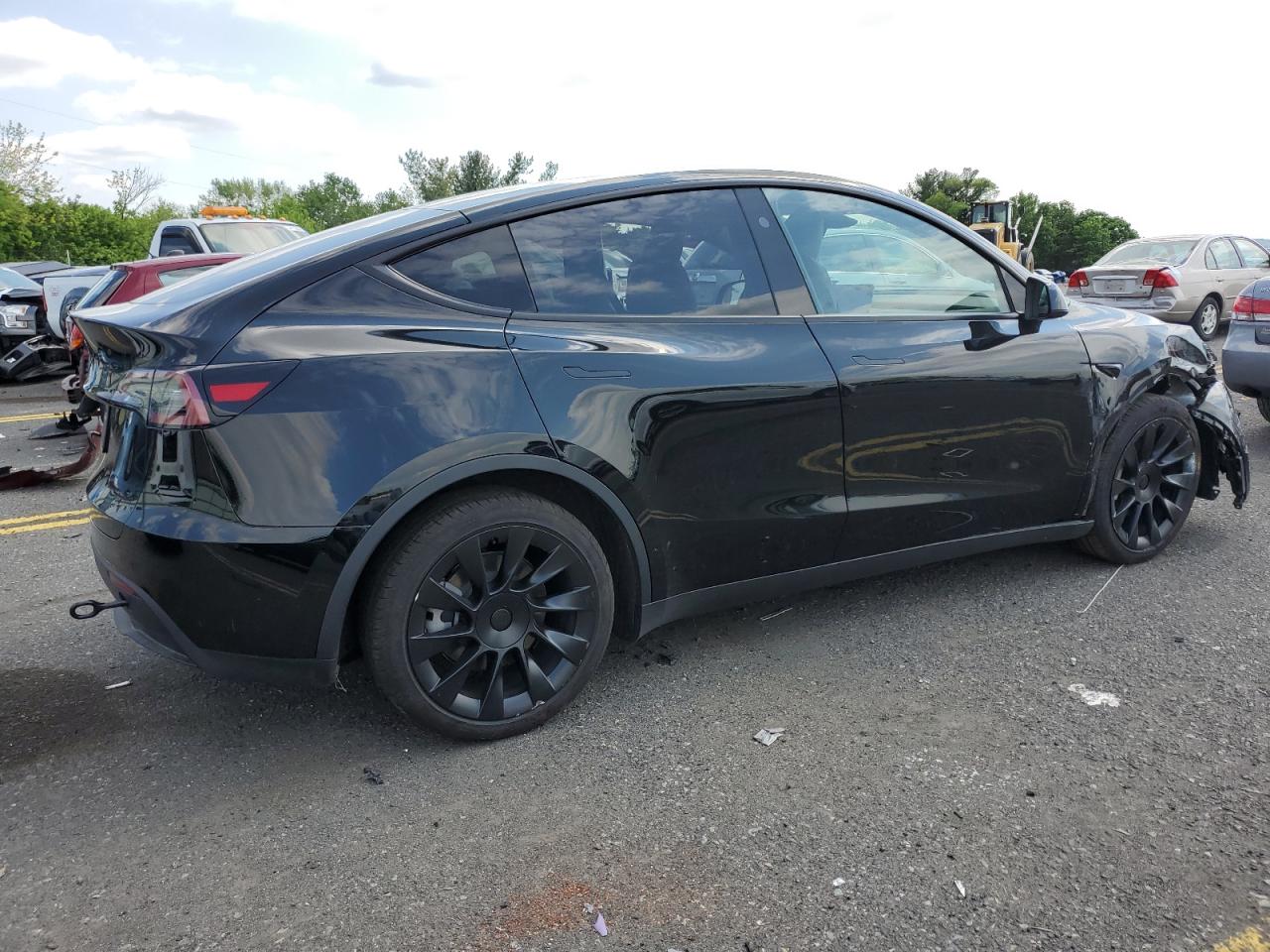 7SAYGDED5RF011448 2024 Tesla Model Y