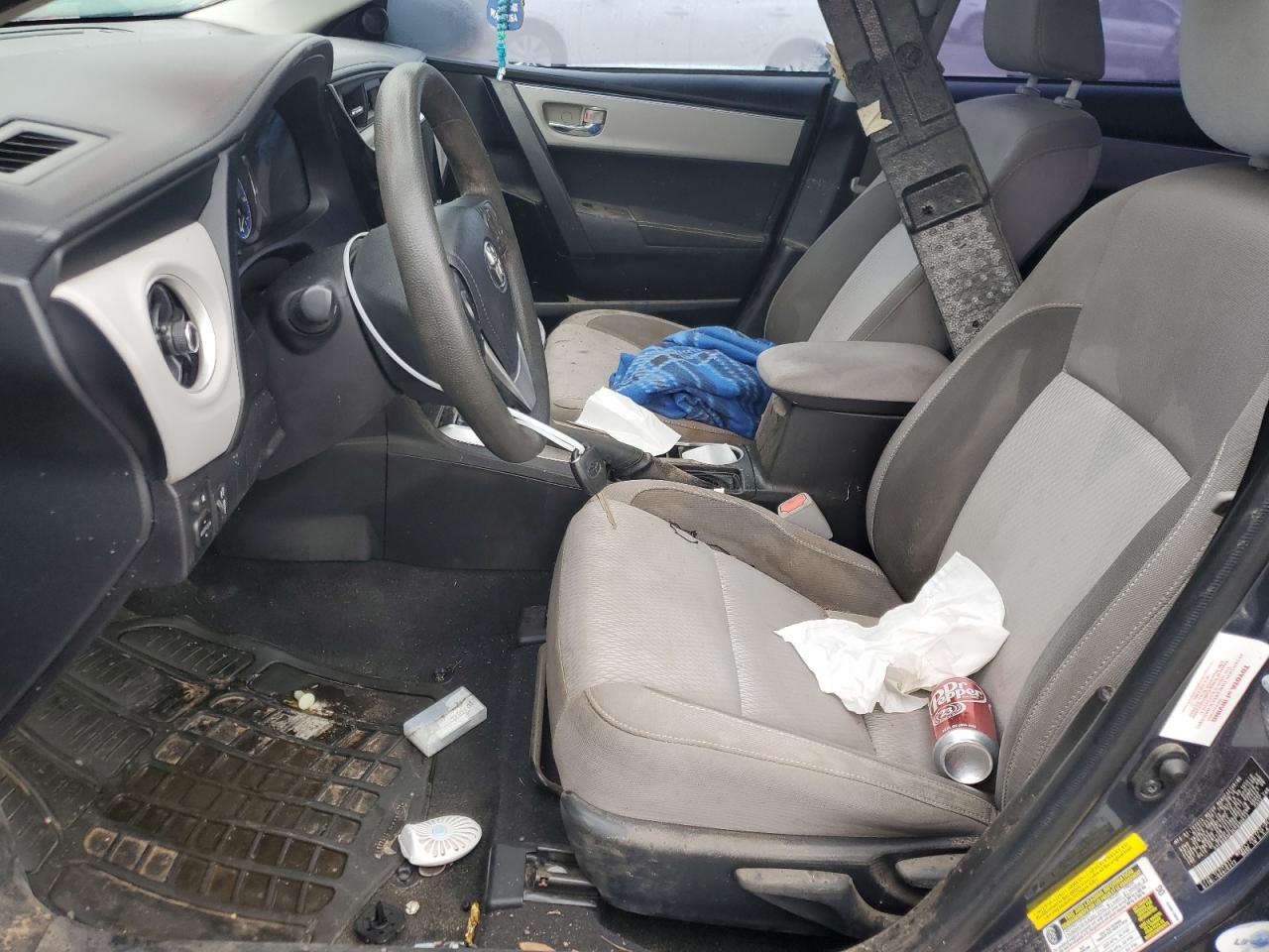 VIN: 5YFBURHE0KP890672 2019 TOYOTA COROLLA