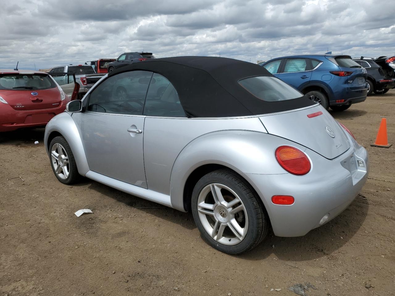 3VWCD31YX5M305742 2005 Volkswagen New Beetle Gls