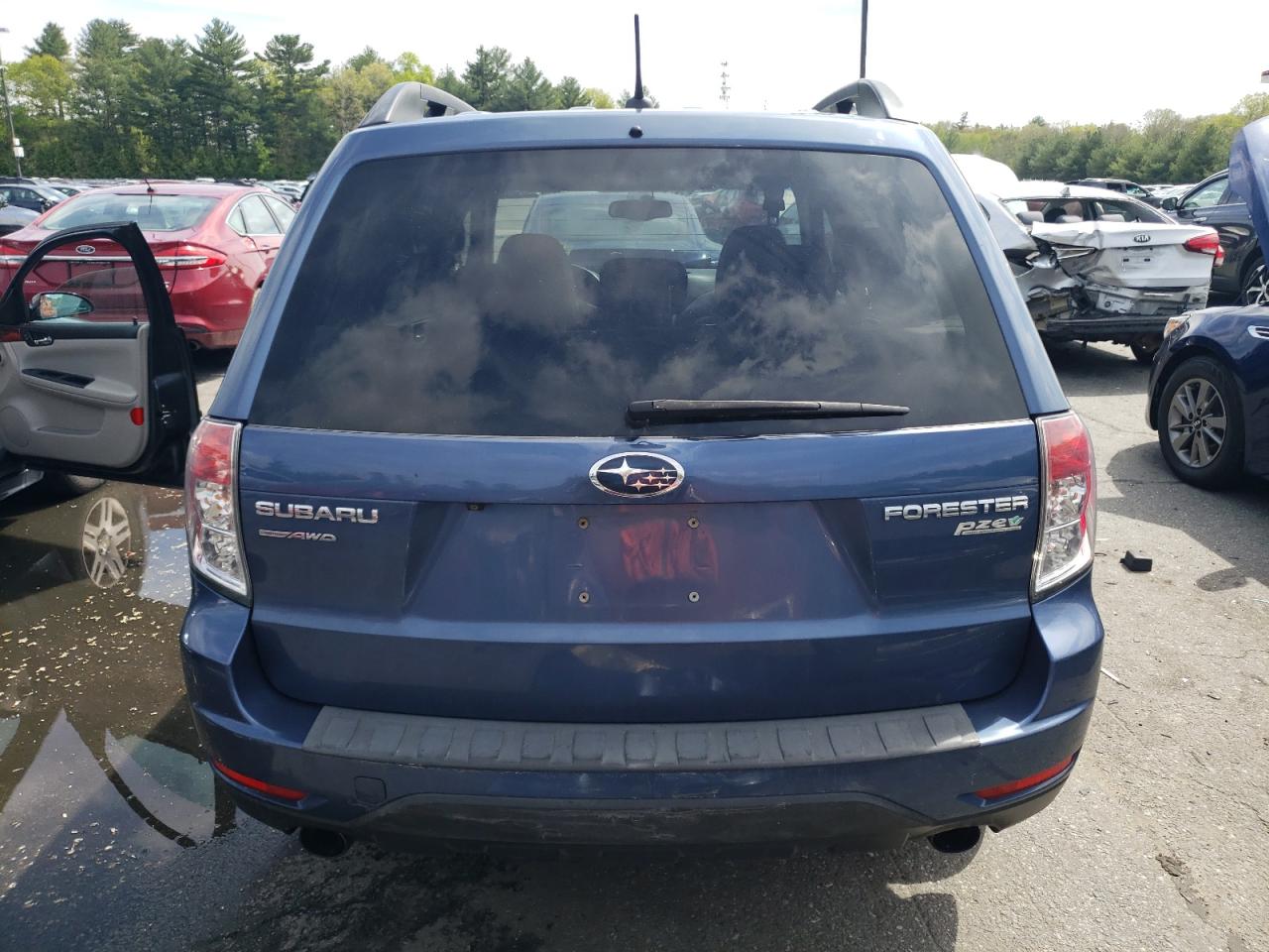 JF2SHAFCXBH718976 2011 Subaru Forester Limited