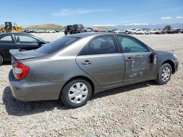 2004 Toyota Camry Le VIN: JTDBE32K040260981 Lot: 55159474