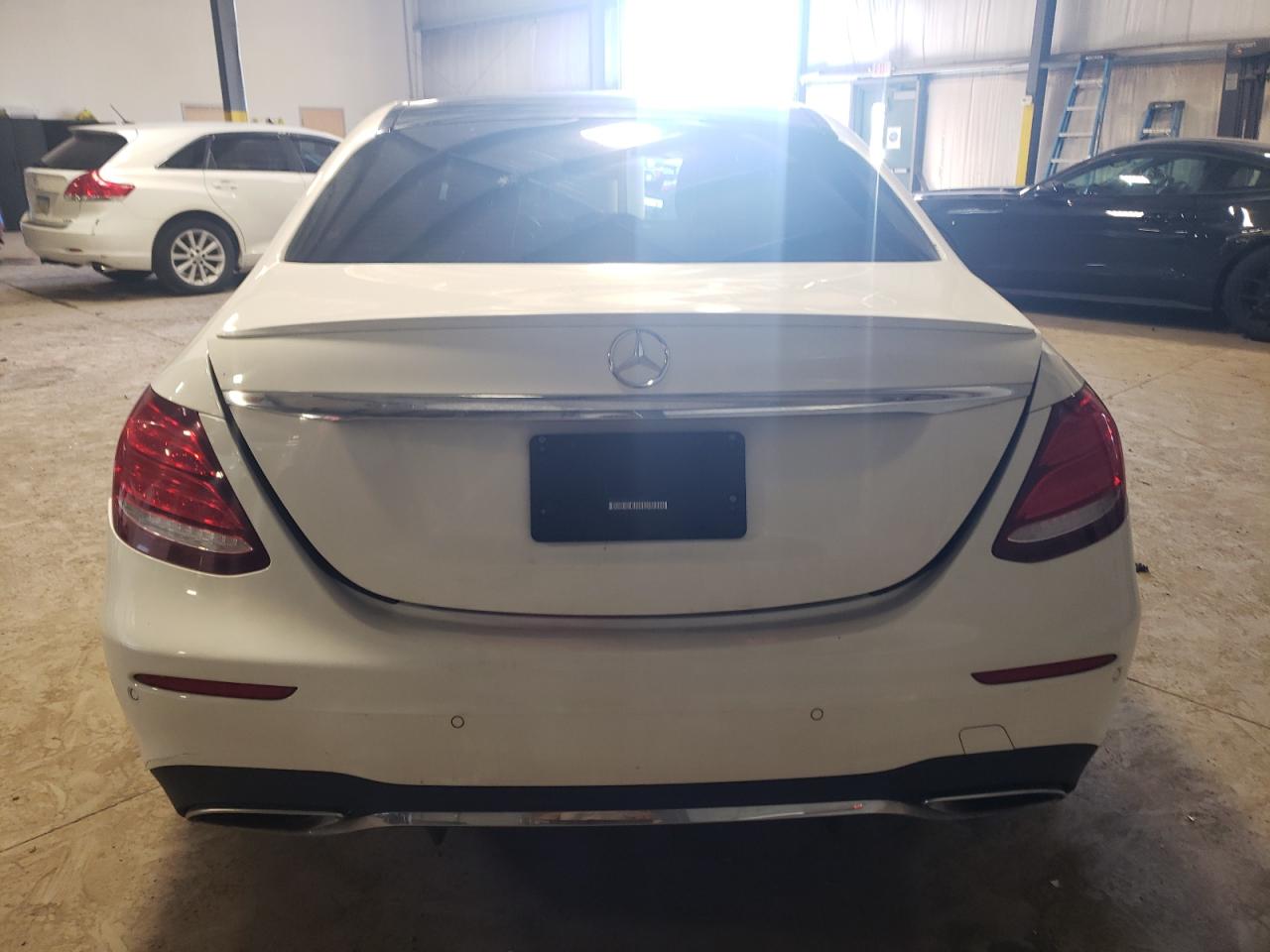 WDDZF4KB9KA640092 2019 Mercedes-Benz E 300 4Matic