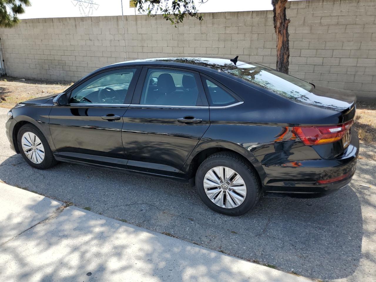 3VWC57BU0KM031785 2019 Volkswagen Jetta S