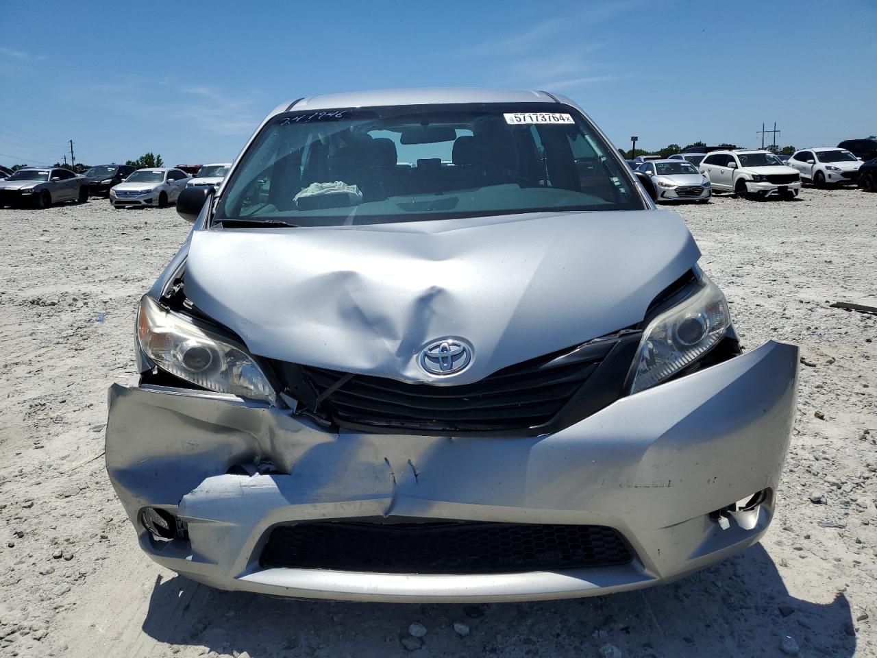 5TDZK3DC8FS536823 2015 Toyota Sienna