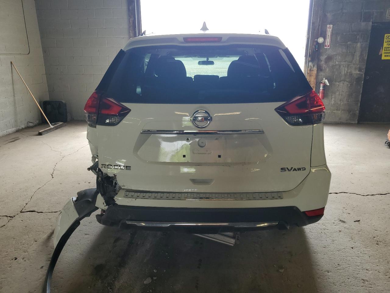 5N1AT2MV6HC779083 2017 Nissan Rogue Sv