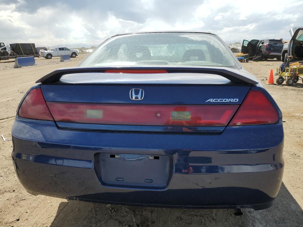 1HGCG32581A011778 2001 Honda Accord Ex