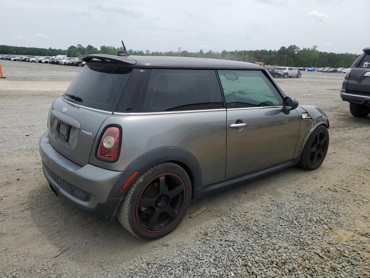 WMWMF735X8TT87325 2008 Mini Cooper S