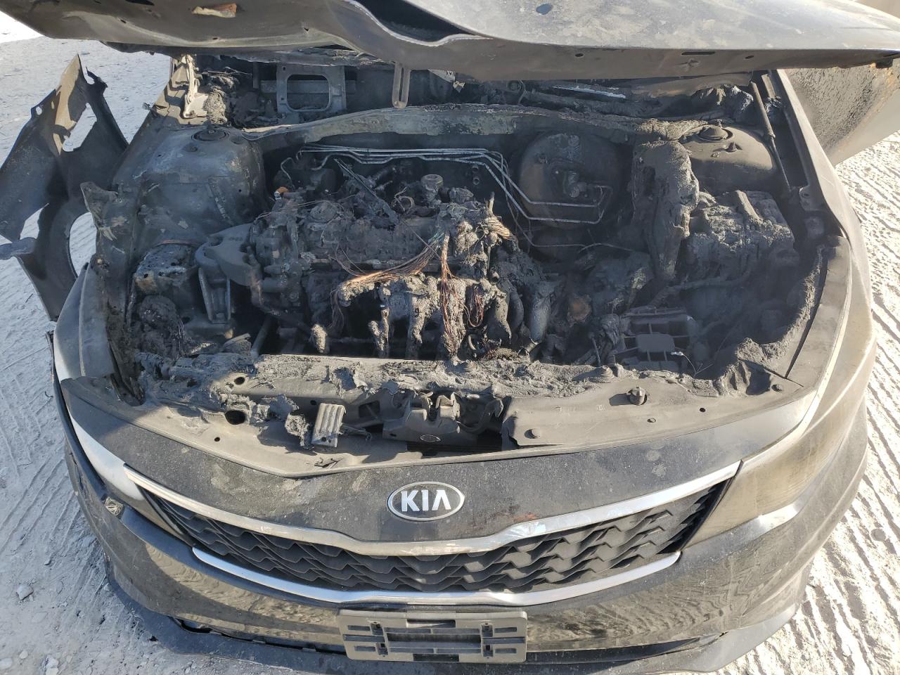5XXGT4L3XLG409368 2020 Kia Optima Lx