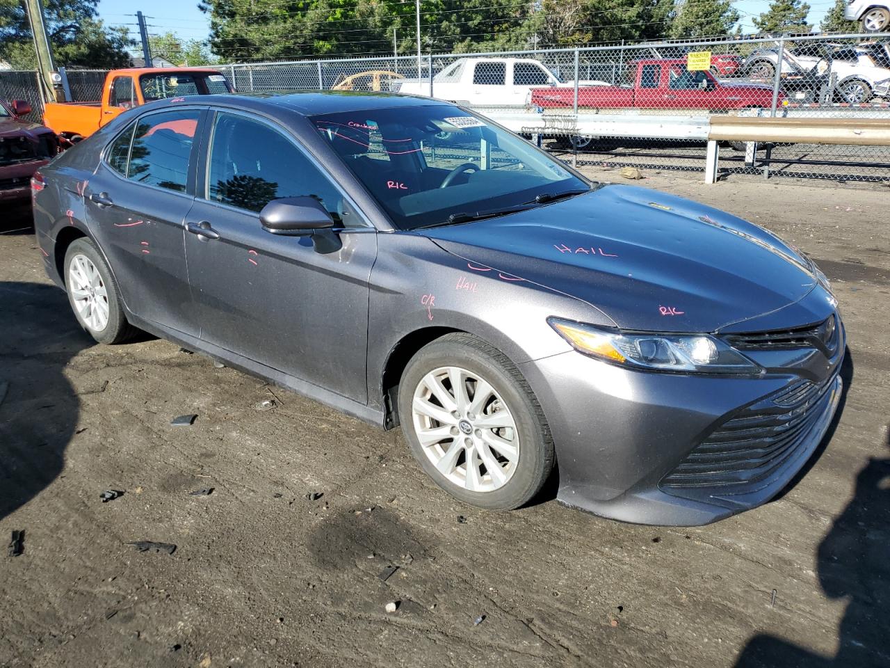 2018 Toyota Camry L vin: 4T1B11HK0JU625750