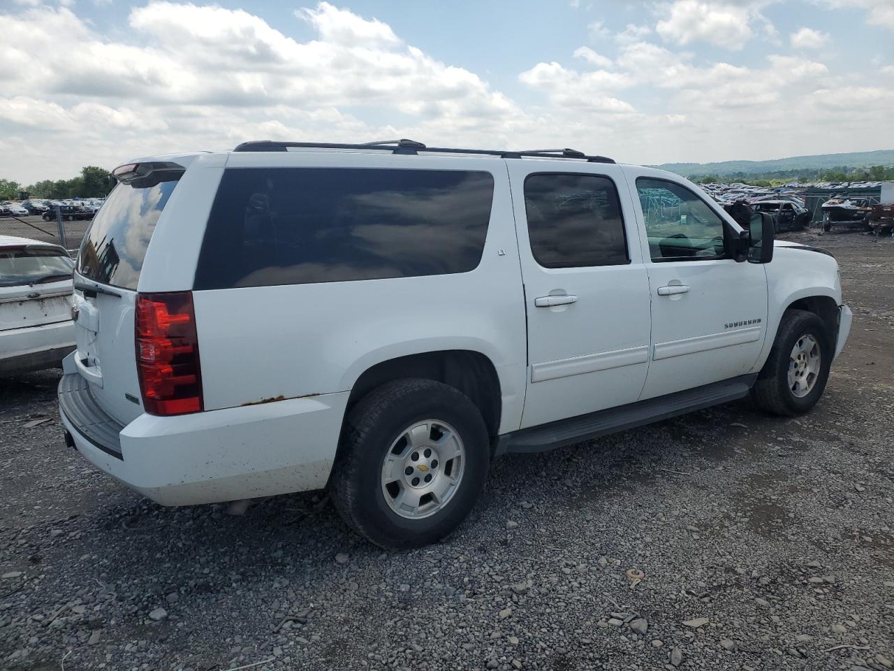 1GNUKJE39AR292319 2010 Chevrolet Suburban K1500 Lt