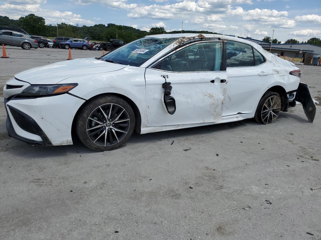 TOYOTA CAMRY SE NIGHT SHADE