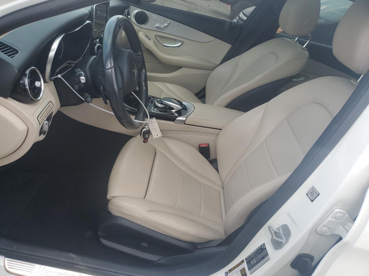 55SWF4KB9GU145935 2016 Mercedes-Benz C 300 4Matic