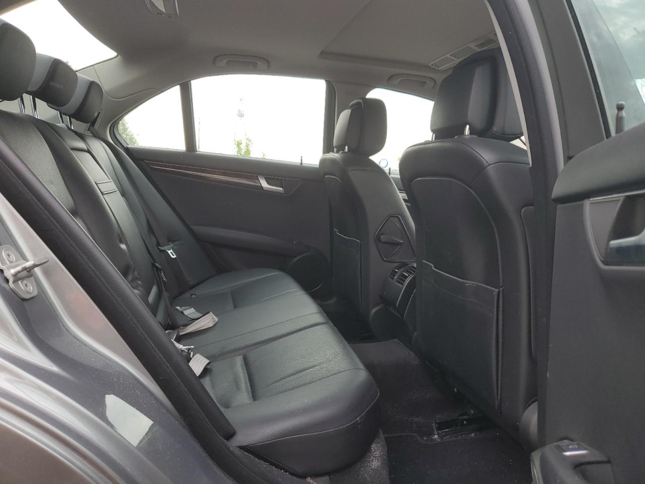 WDDGF8FB4CA630810 2012 Mercedes-Benz C 250 4Matic