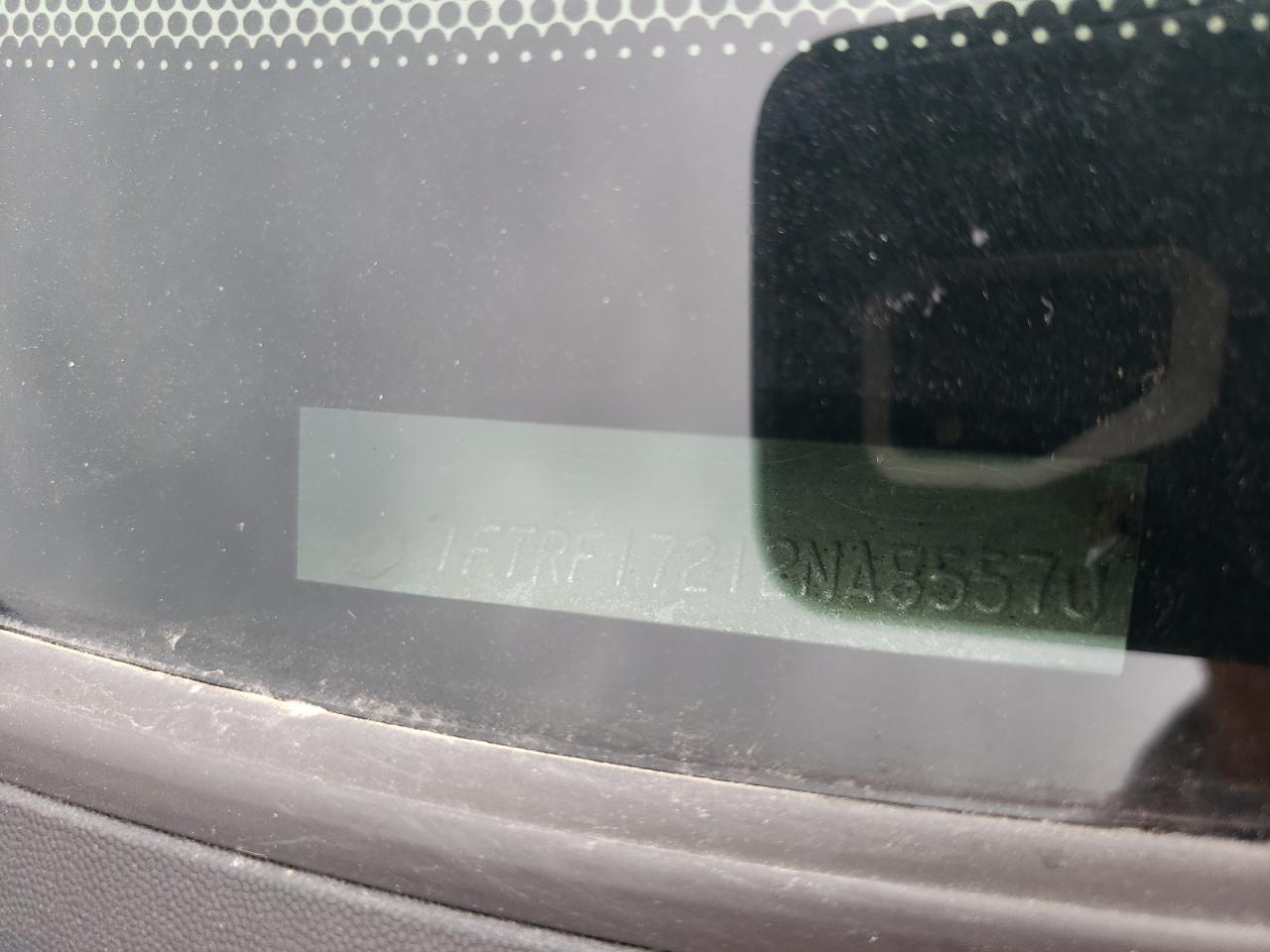 1FTRF17212NA85570 2002 Ford F150