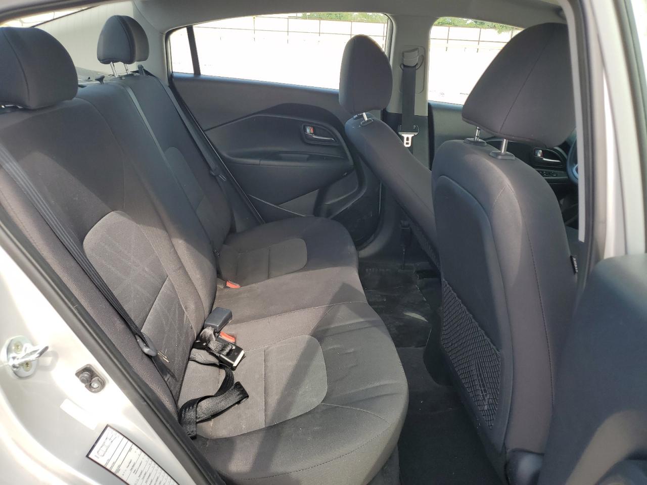 KNADM4A37H6015235 2017 Kia Rio Lx