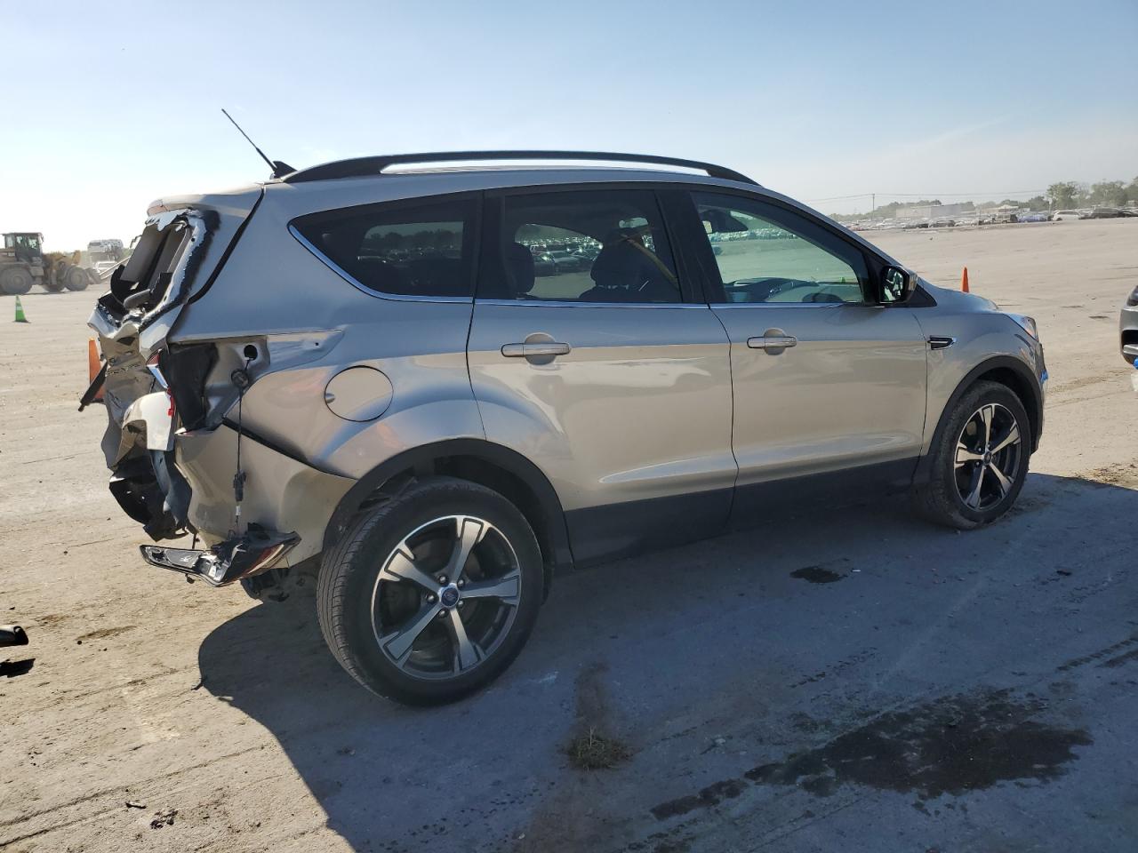 1FMCU9HD9JUD16418 2018 Ford Escape Sel