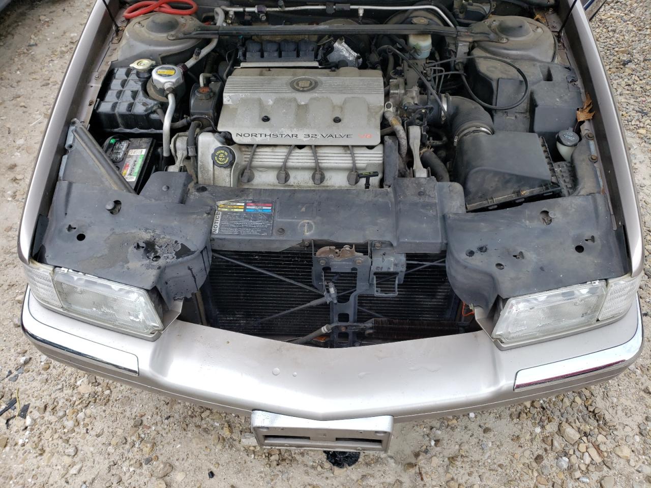 1G6EL12Y6WU612147 1998 Cadillac Eldorado