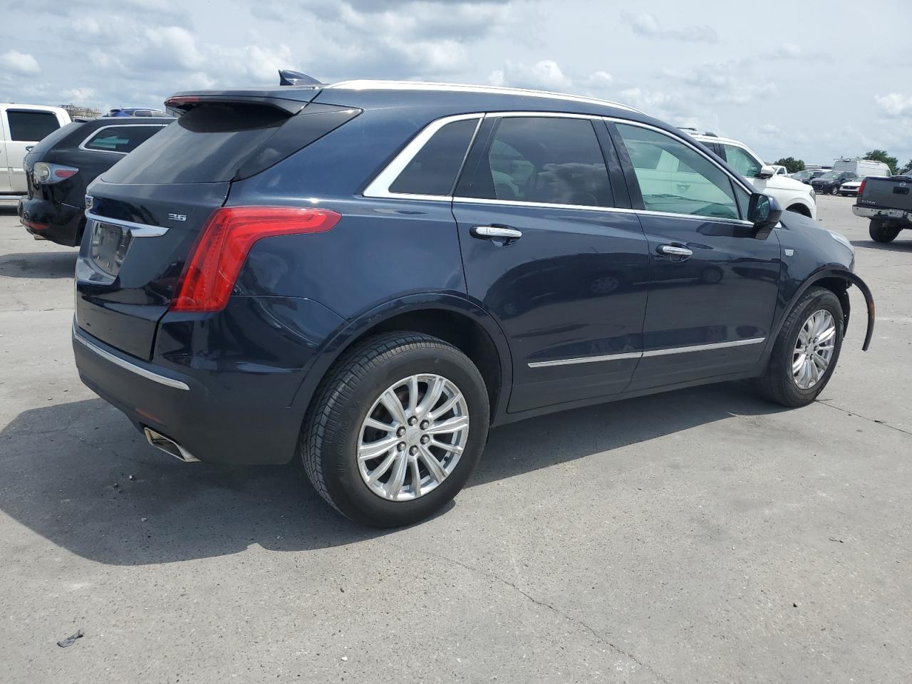 1GYKNARS8HZ204034 2017 Cadillac Xt5