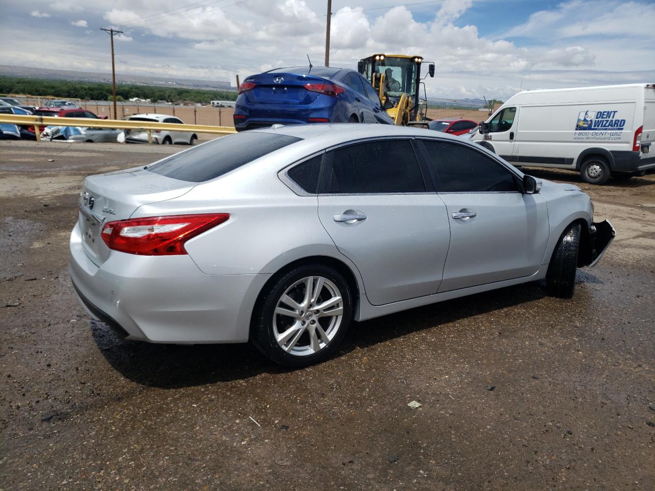 2017 Nissan Altima 3.5Sl vin: 1N4BL3AP2HC210807