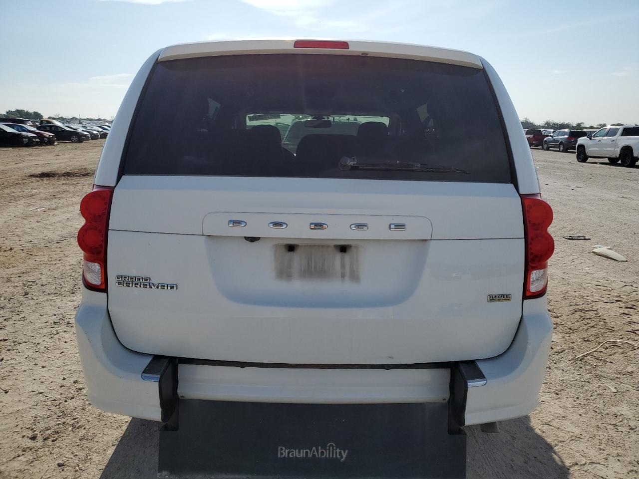 2C7WDGBG4KR527858 2019 Dodge Grand Caravan Se