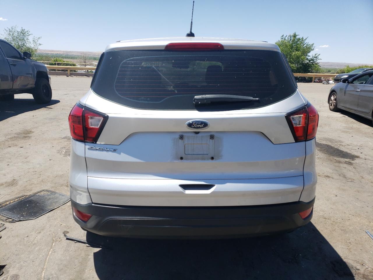 2019 Ford Escape S vin: 1FMCU0F76KUC55197