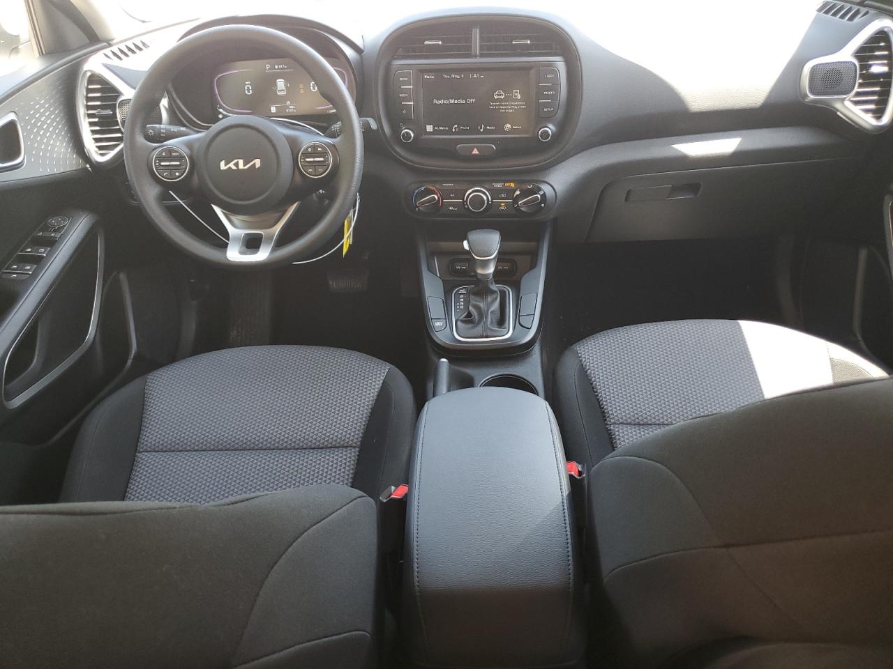 KNDJ23AU0R7898038 2024 Kia Soul Lx