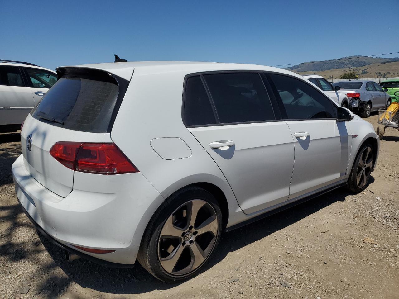 3VW547AU3HM051163 2017 Volkswagen Gti Sport