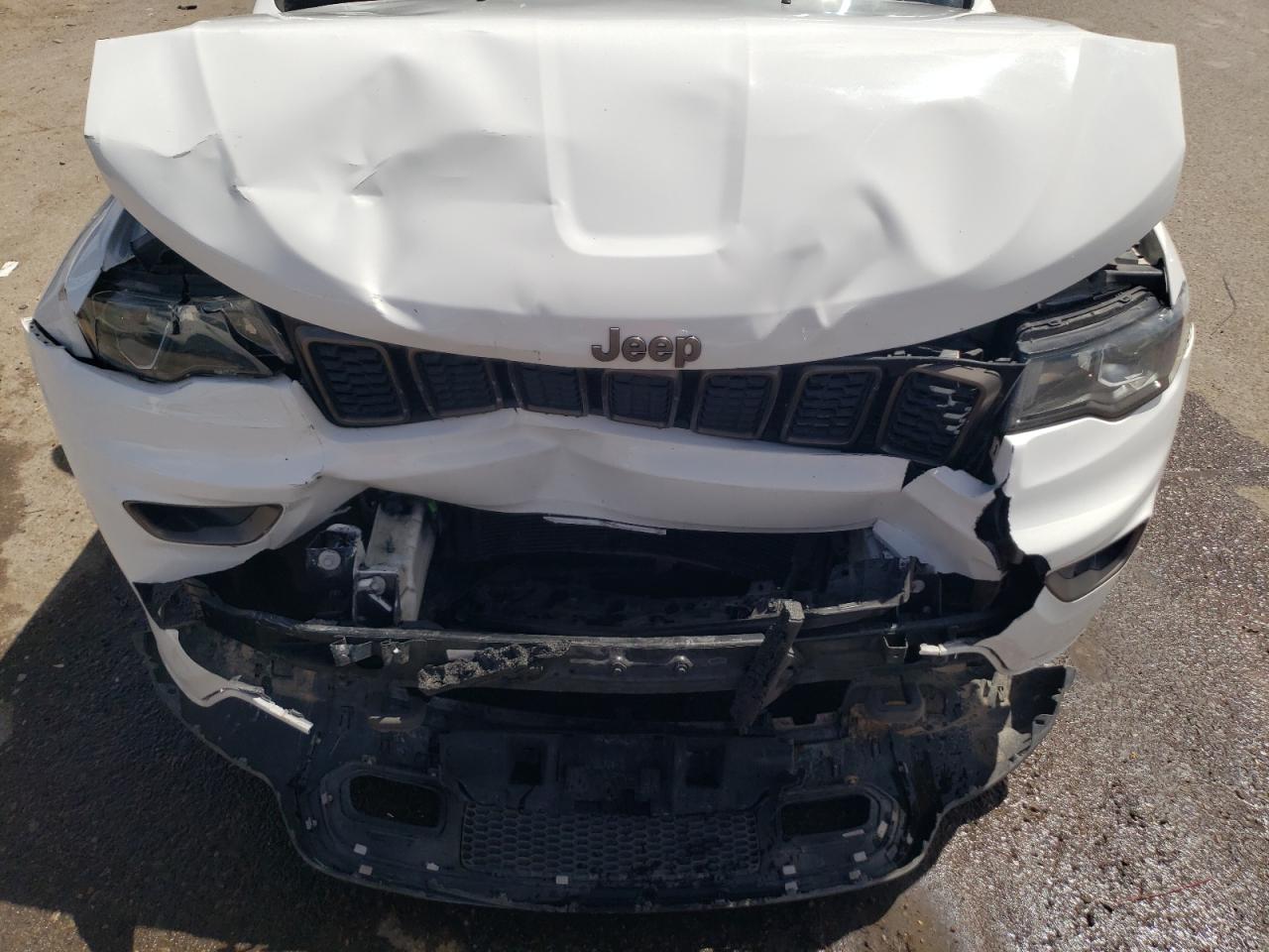 1C4RJFAG0HC620375 2017 Jeep Grand Cherokee Laredo