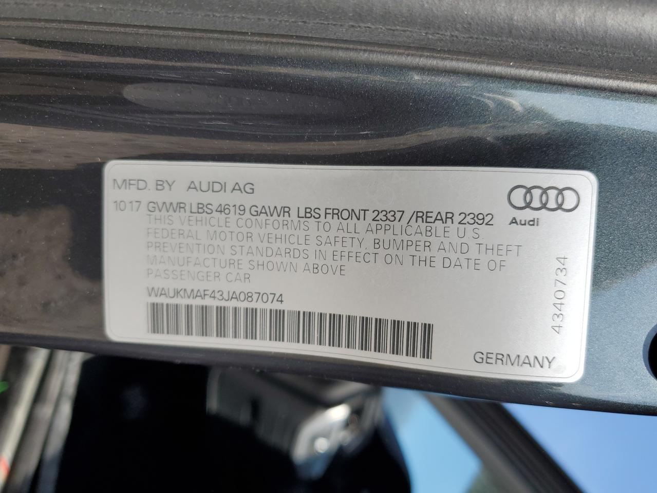 WAUKMAF43JA087074 2018 Audi A4 Premium